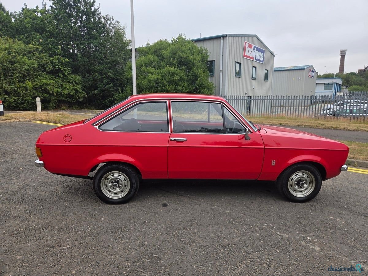 1977' Ford Escort photo #3