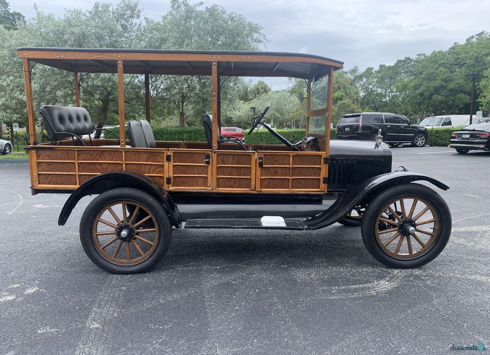 1919' Ford Model T photo #1