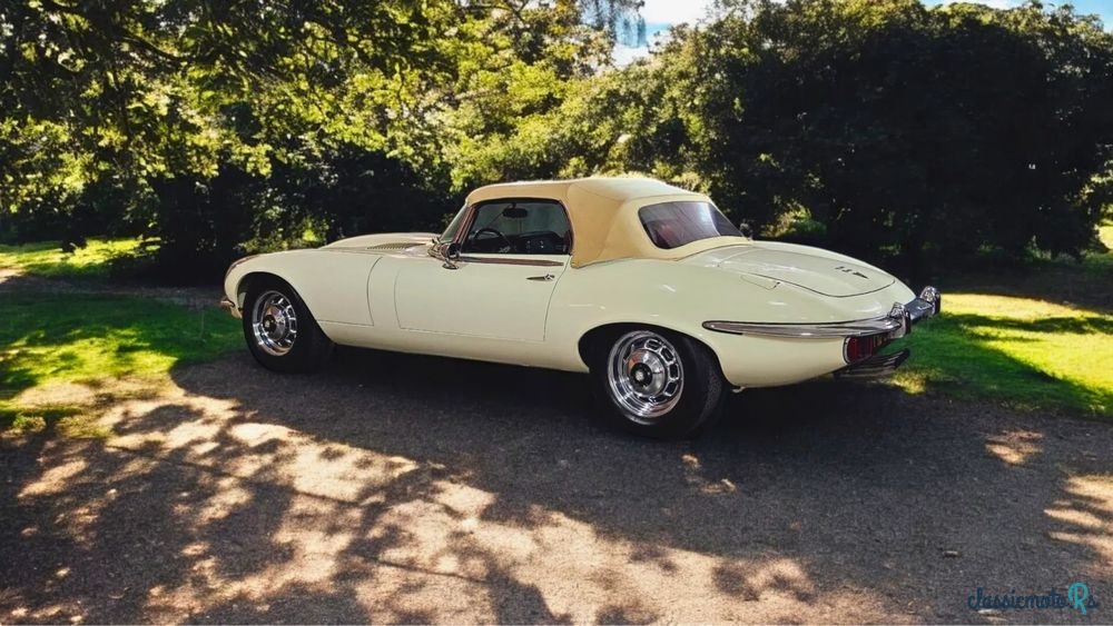 1973' Jaguar E-Type photo #1