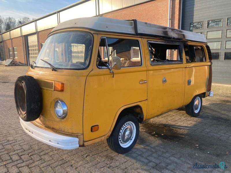 1975' Volkswagen Type 2 photo #4