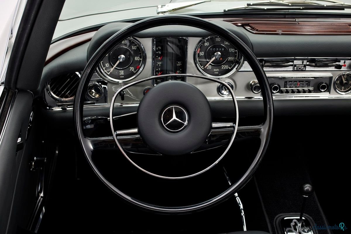 1970' Mercedes-Benz Sl Class photo #2