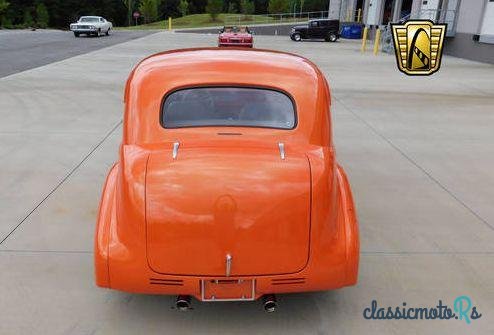 1939' Chevrolet Sedan Deluxe Sedan photo #1