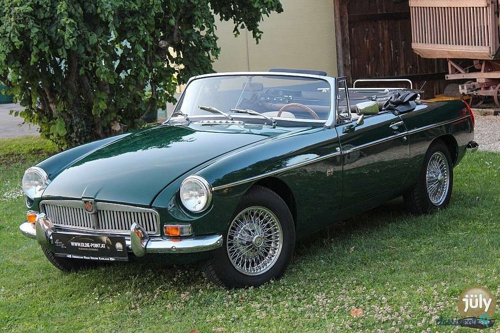 1976' MG MG B photo #4