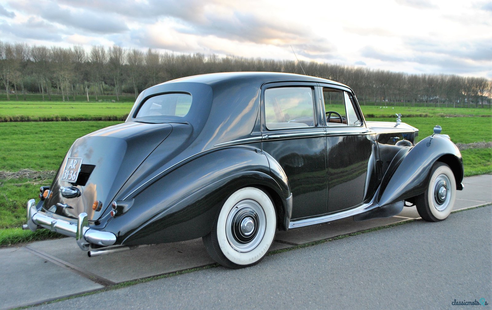 1955' Rolls-Royce Silver Dawn photo #3