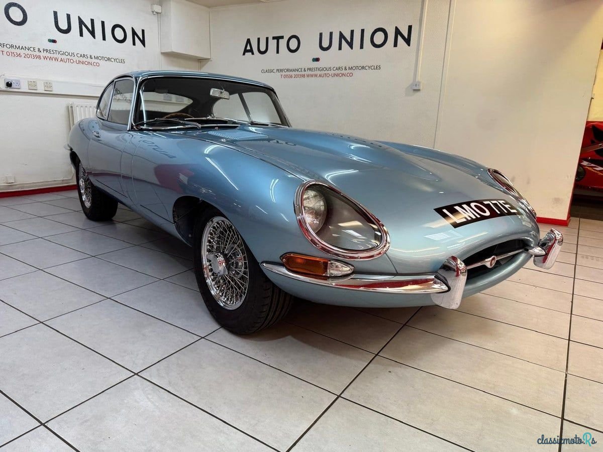 1965' Jaguar E-Type photo #1