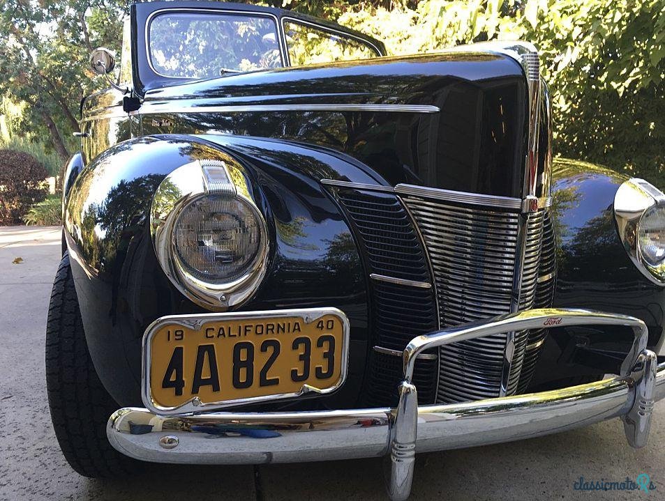 1940' Ford Deluxe photo #3