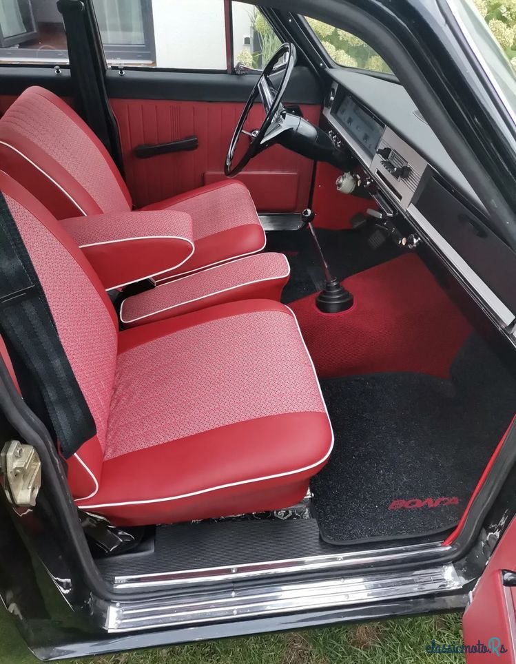 1975' Gaz 24 Volga photo #3