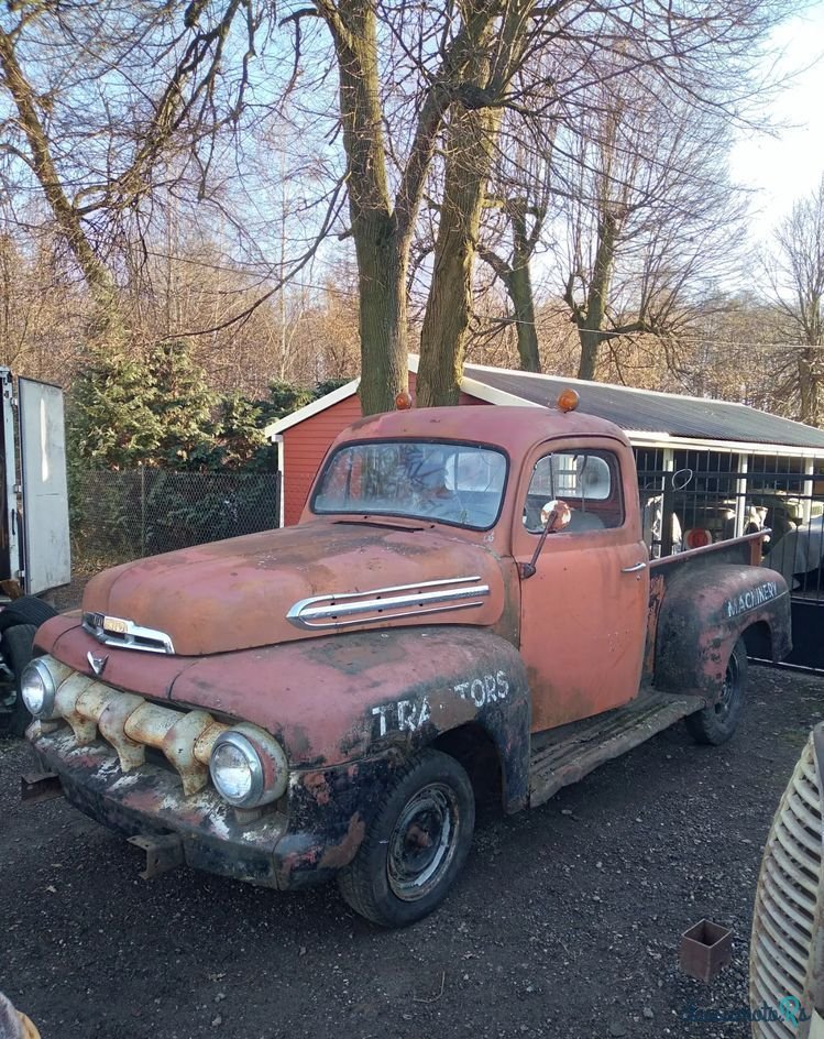 1952' Ford F-1 photo #1
