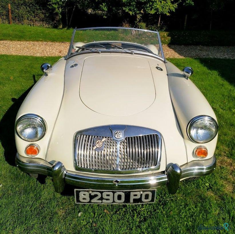 1960' MG MGA photo #4