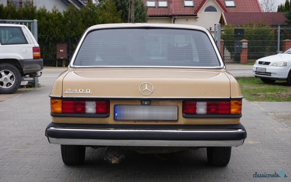 1978' Mercedes-Benz W123 photo #4