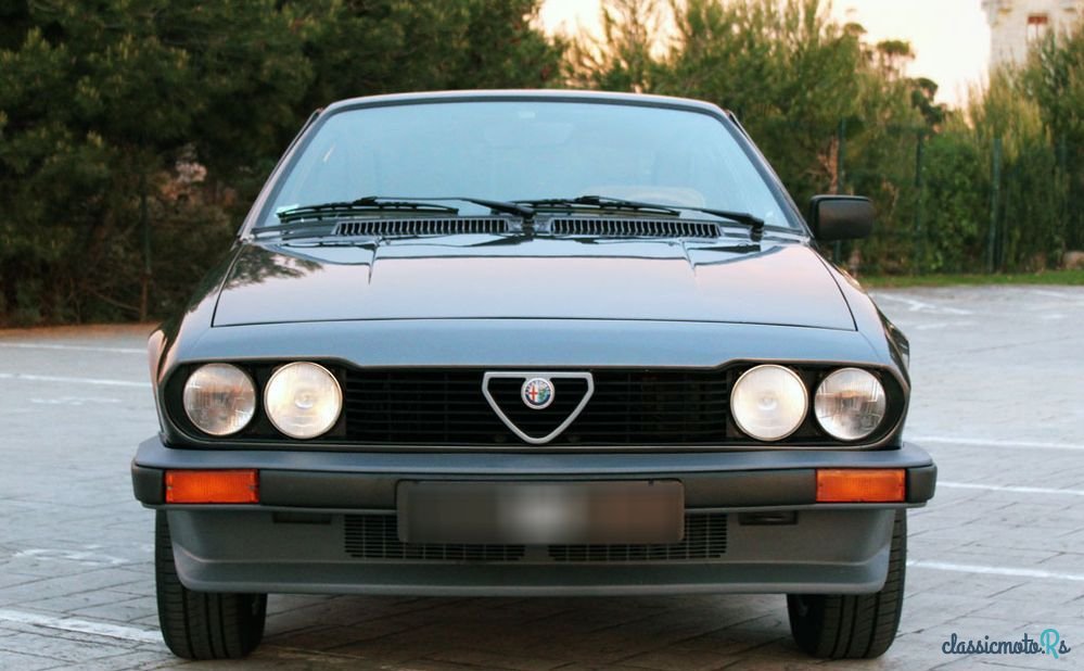1982' Alfa Romeo GTV photo #4