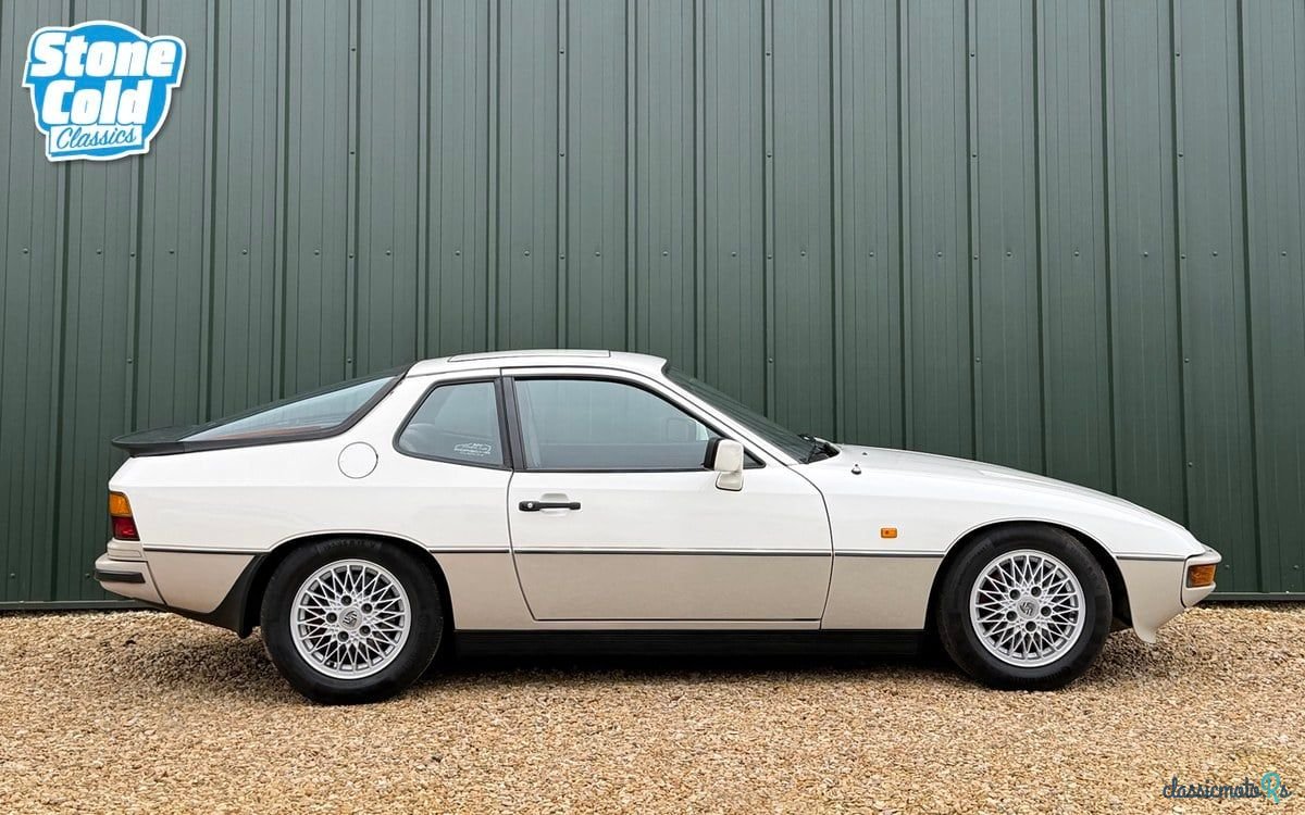 1982' Porsche 924 photo #3