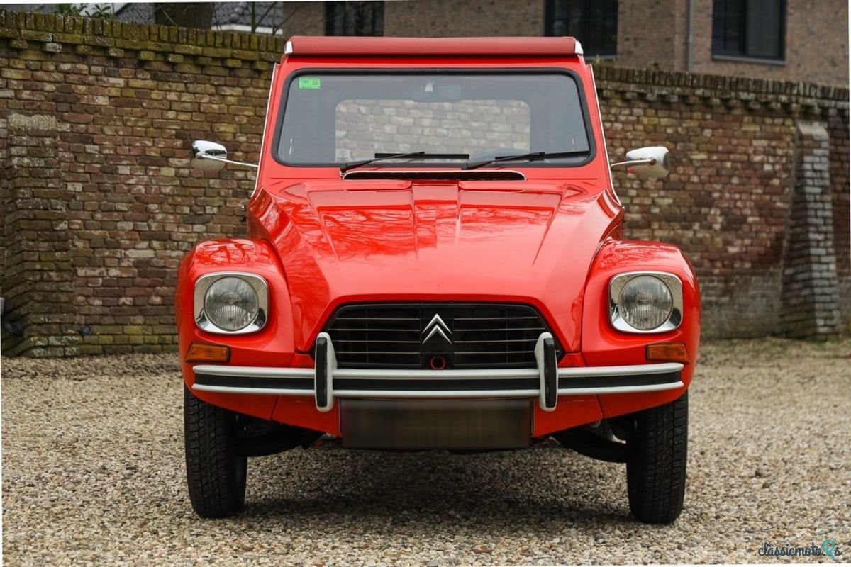 1980' Citroen Dyane photo #5