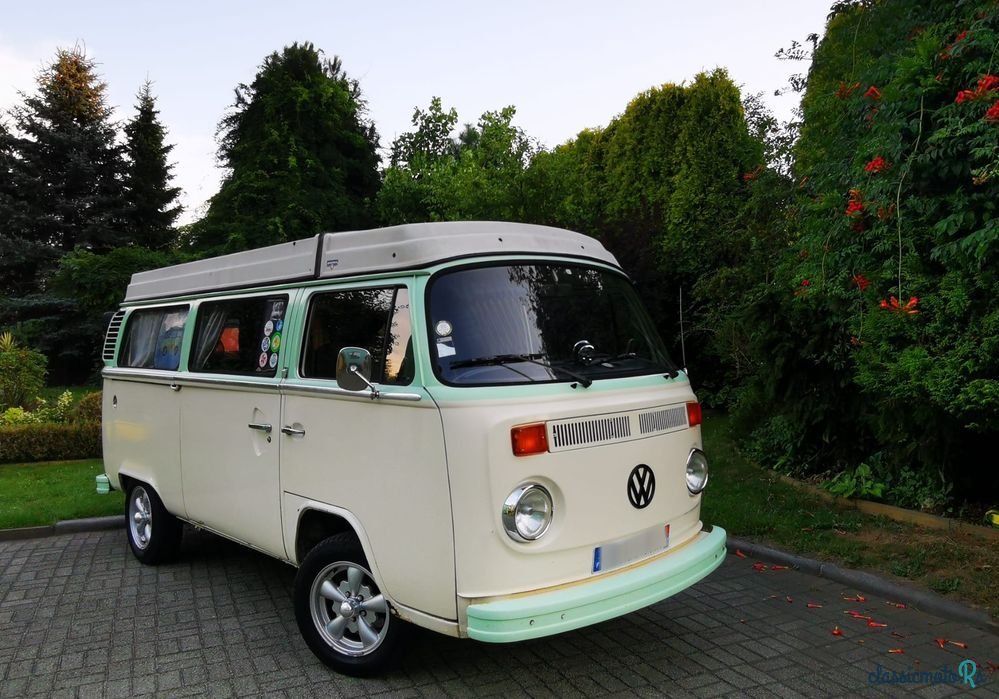 1975' Volkswagen Transporter photo #4
