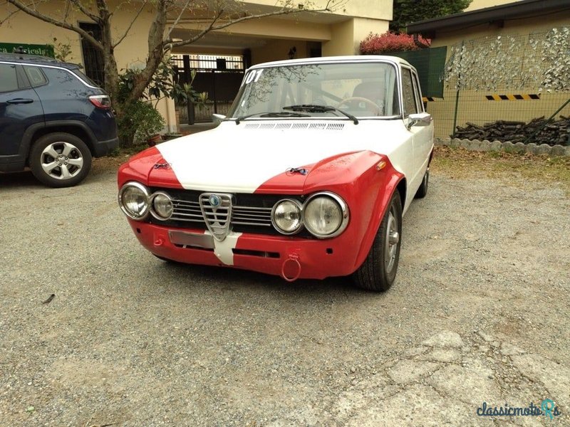 1976' Alfa Romeo Giulia photo #3