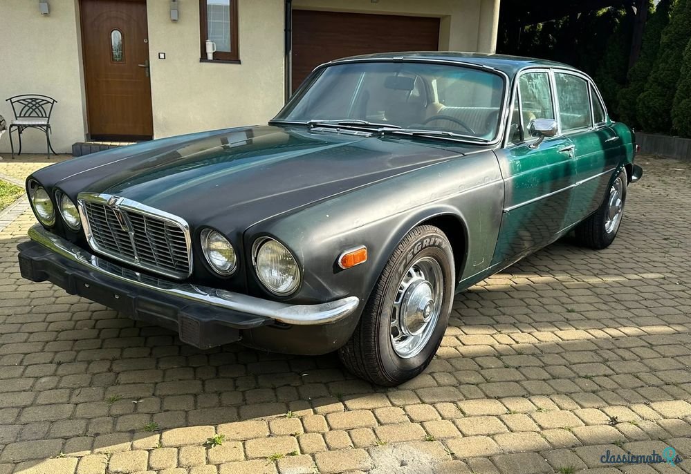 1974' Jaguar XJ photo #4