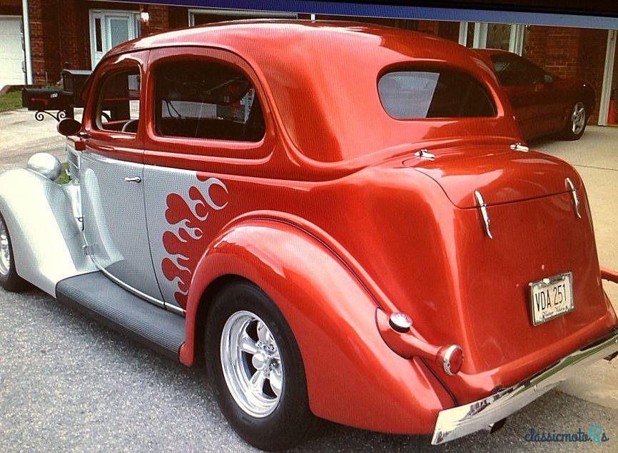 1936' Ford Deluxe photo #3