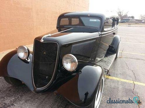 1933' Ford 2Dr Sedan photo #3