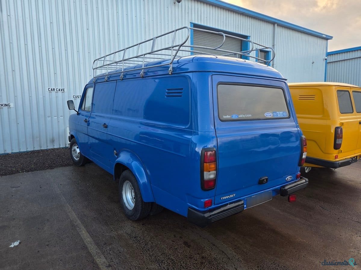 1980' Ford Transit photo #4