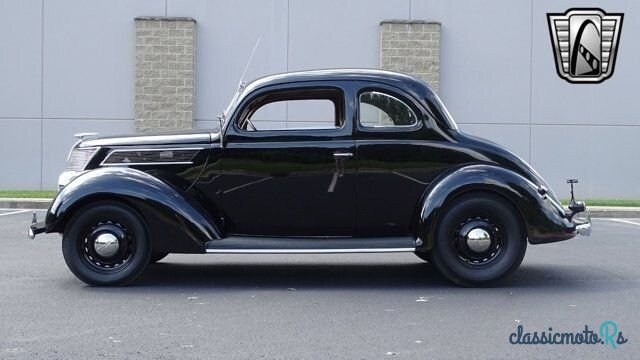 1937' Ford photo #3
