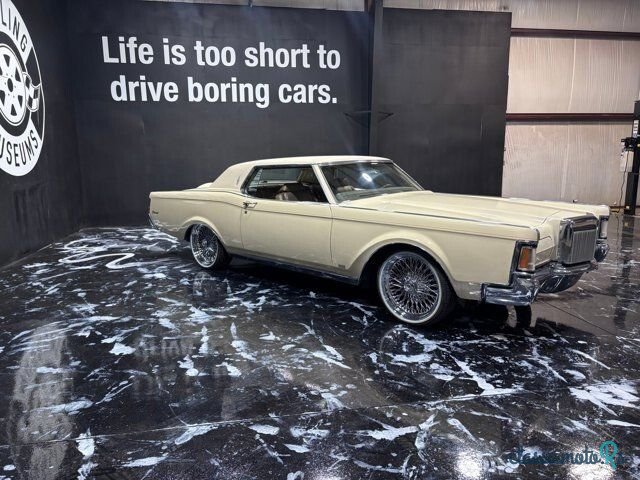 1970' Lincoln Continental photo #3