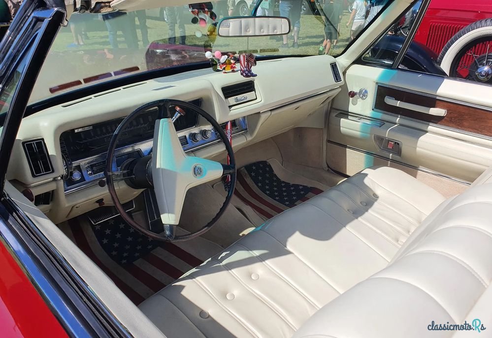 1968' Cadillac Deville photo #2