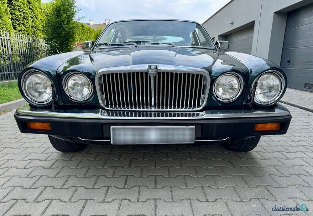1980' Jaguar XJ photo #2