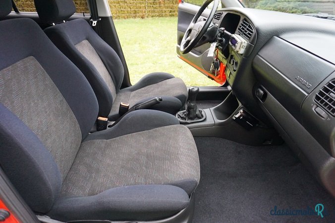 1995' Volkswagen Golf photo #6