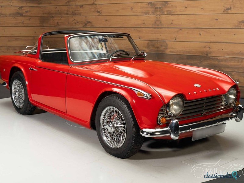 1965' Triumph TR4 photo #4