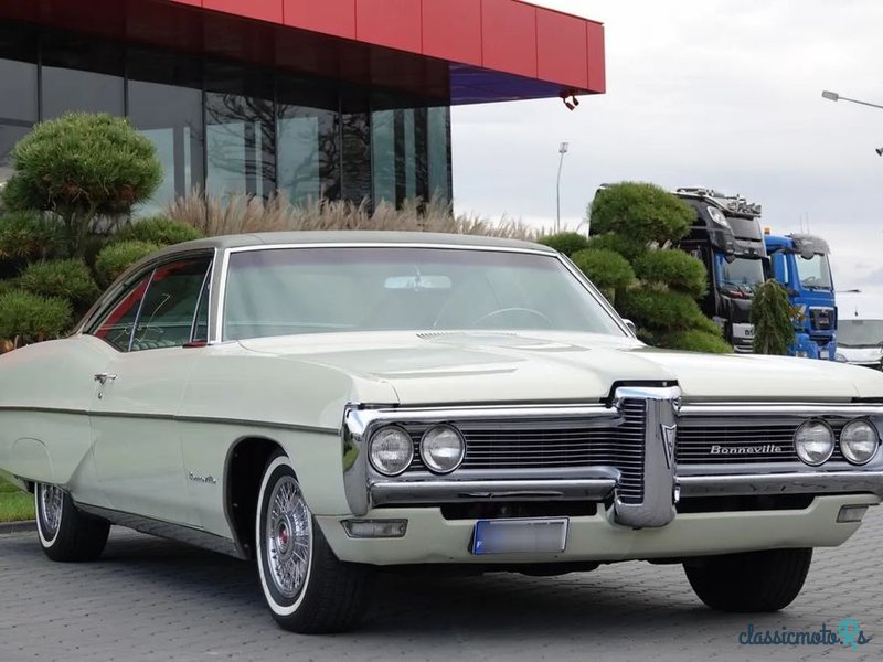 1968' Pontiac Bonneville photo #3