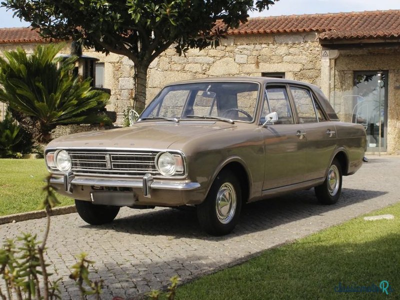 1969' Ford Cortina photo #1