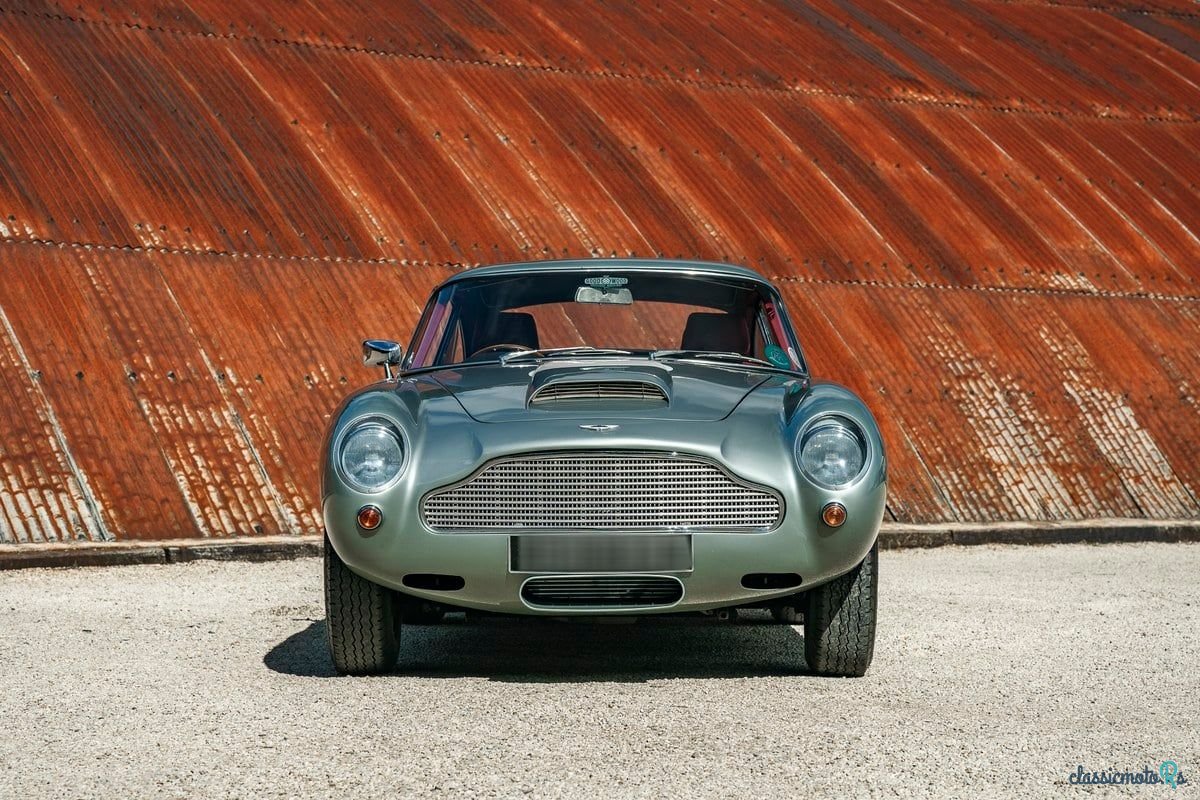 1962' Aston Martin DB4 photo #3