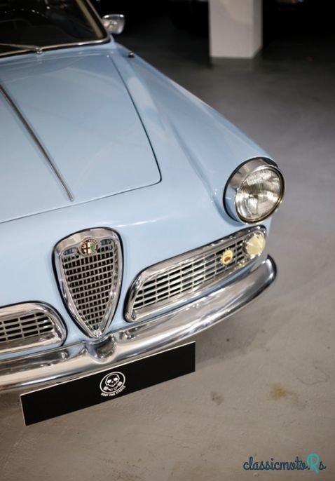 1961' Alfa Romeo Giulia photo #3