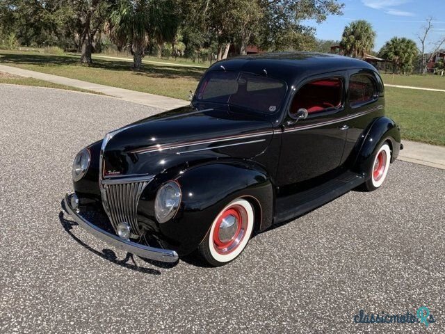 1939' Ford Deluxe photo #2