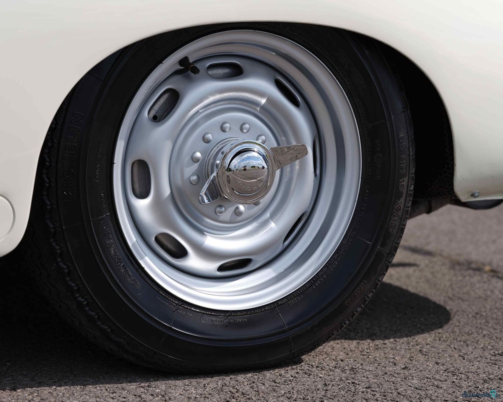 1957' Porsche 356 photo #6