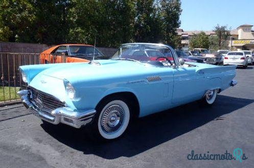 1957' Ford Thunderbird photo #2