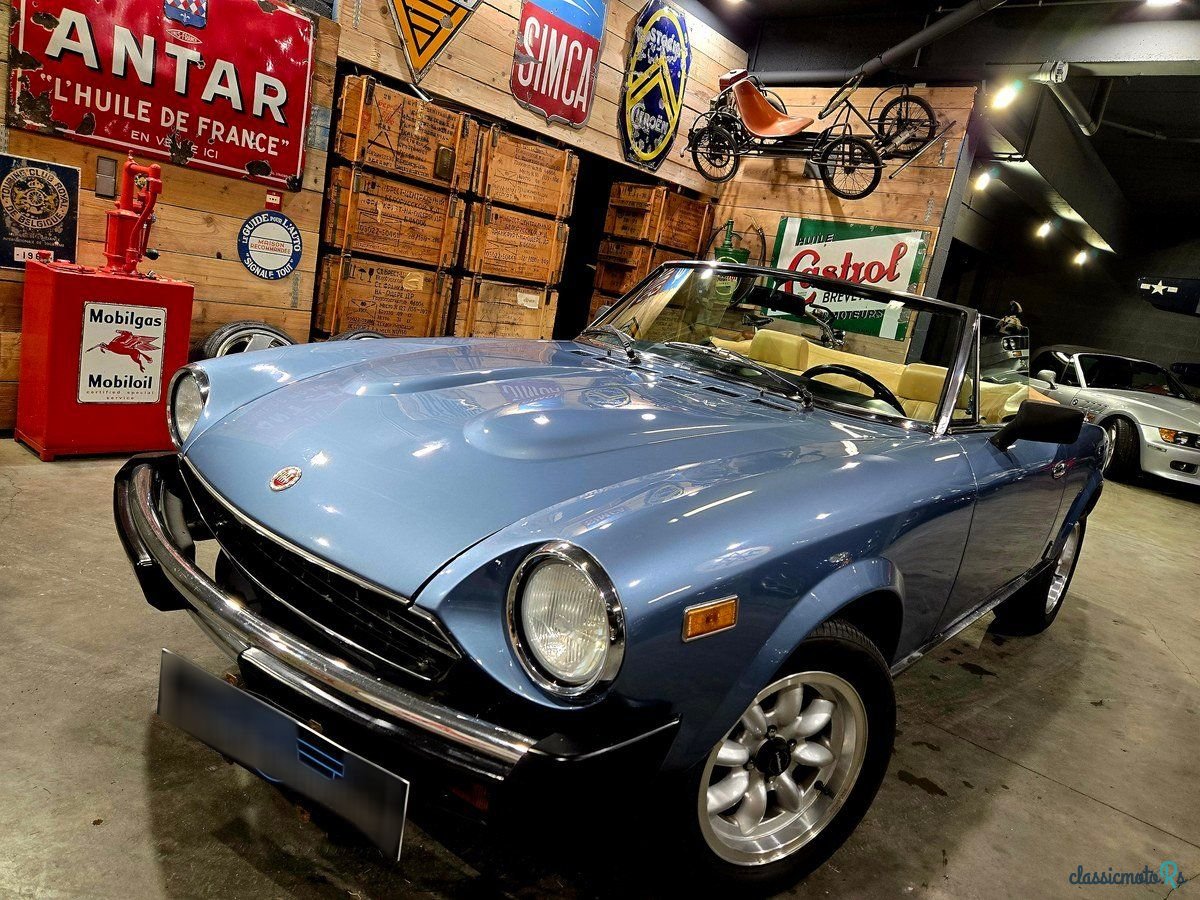1979' Fiat 124 Spider photo #1