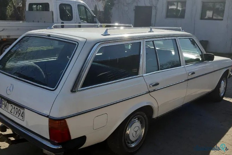 1980' Mercedes-Benz W123 photo #5