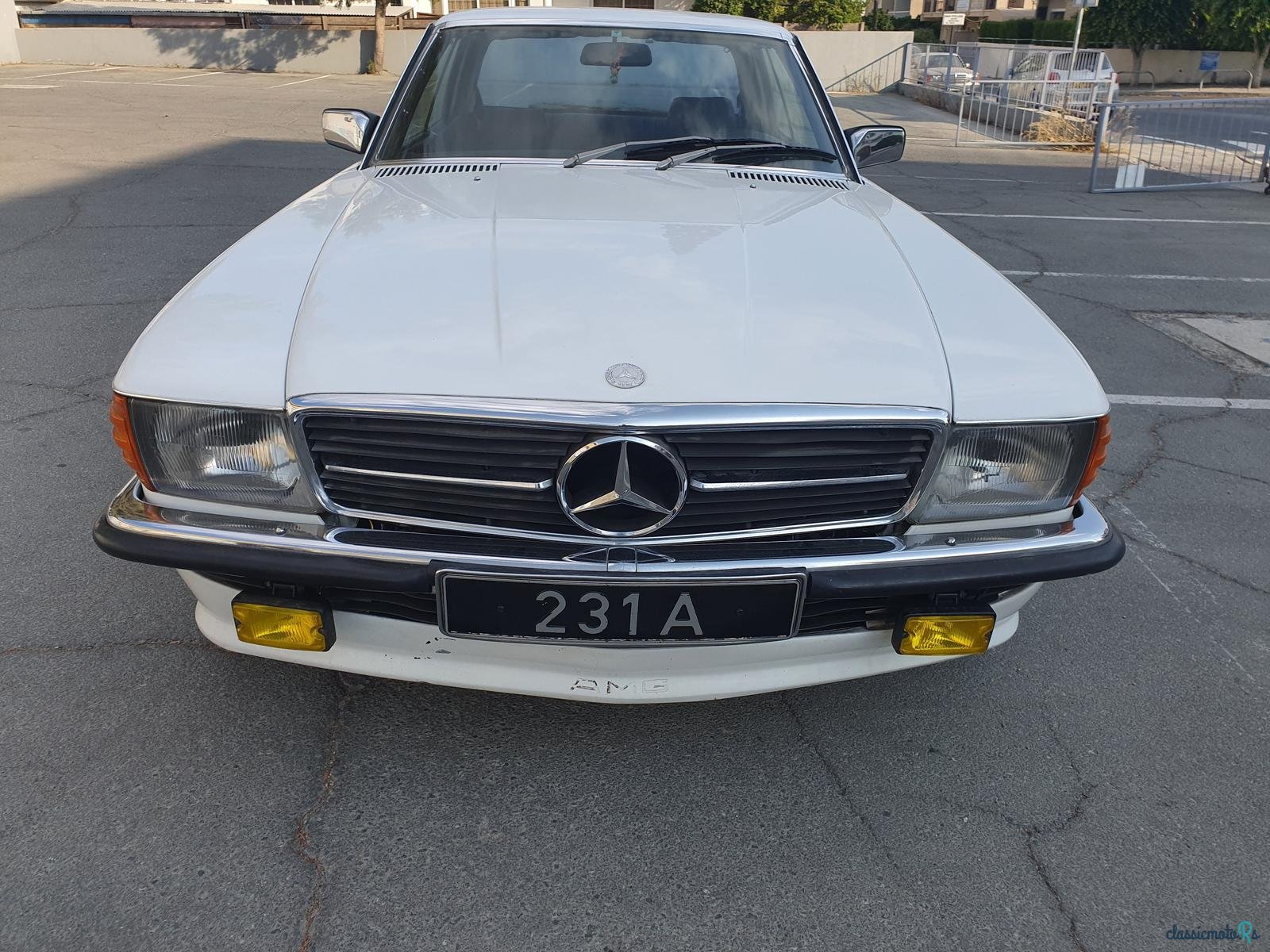 1980' Mercedes-Benz 500SLC photo #1