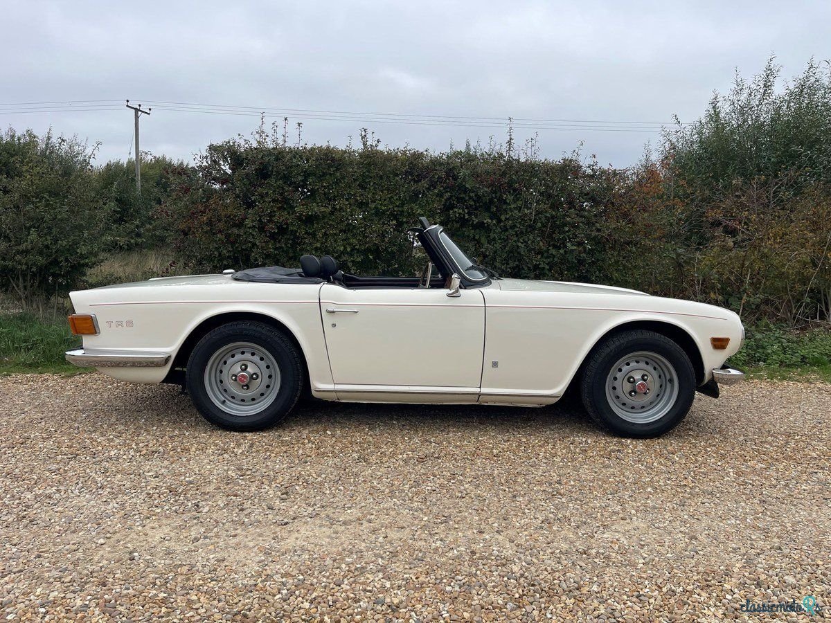 1975' Triumph TR6 photo #4
