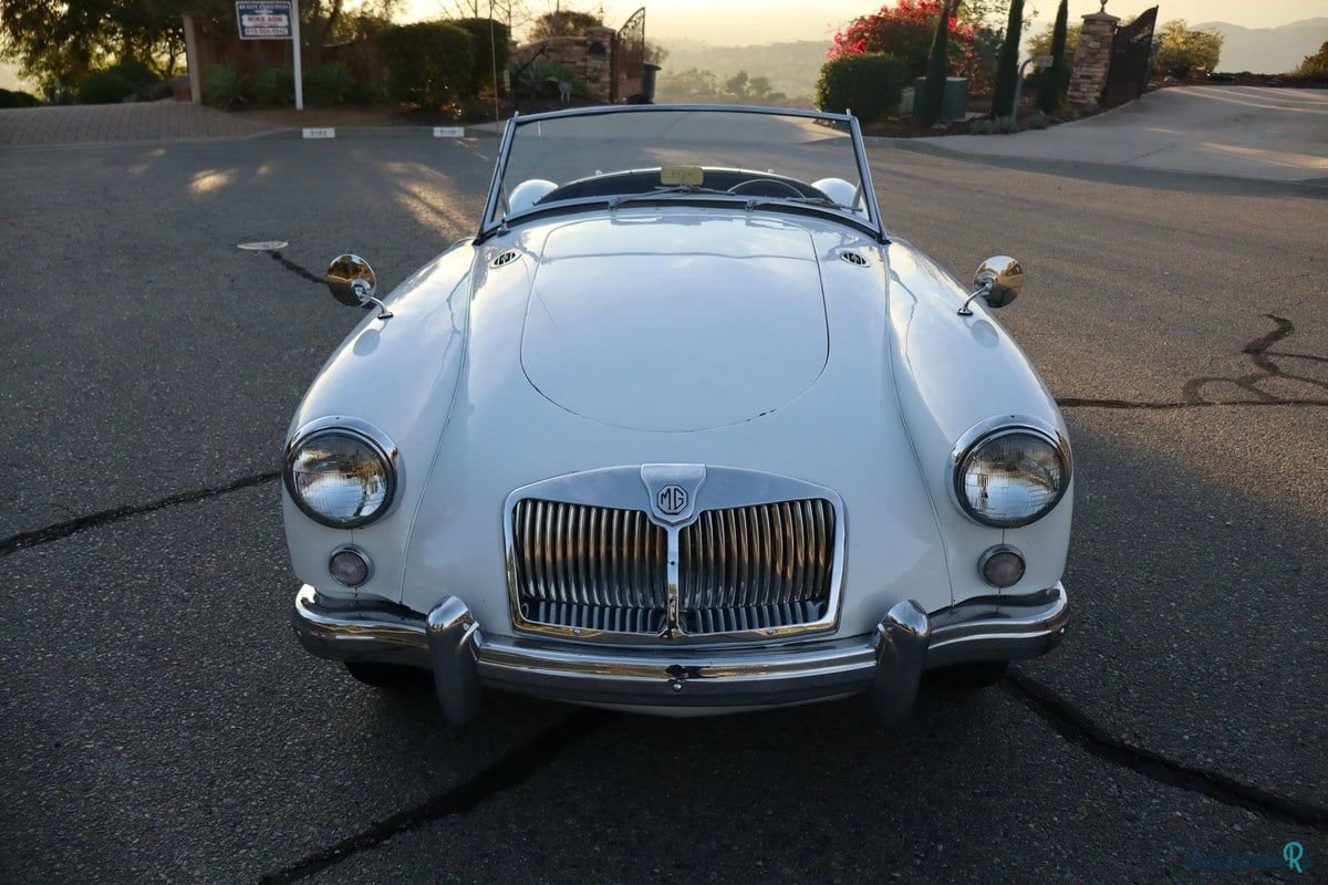 1958' MG MGA photo #2