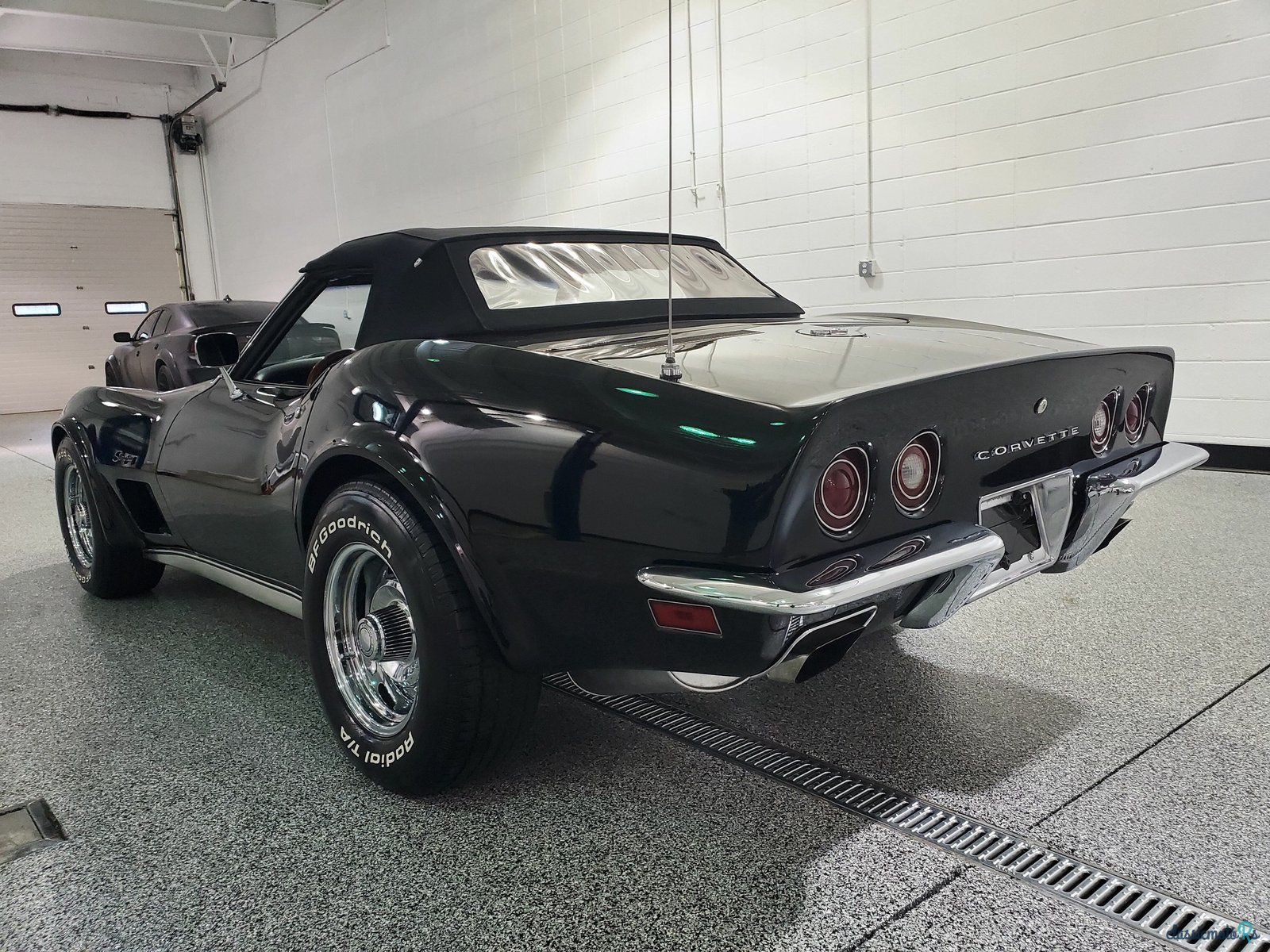 1973' Chevrolet Corvette photo #2