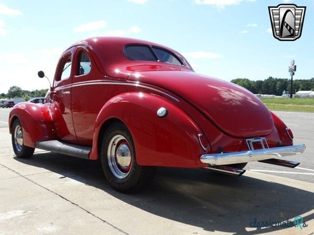 1939' Ford Deluxe photo #5