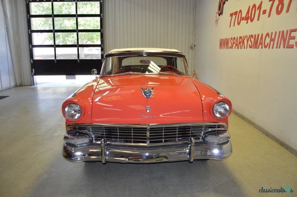 1956' Ford Fairlane photo #3