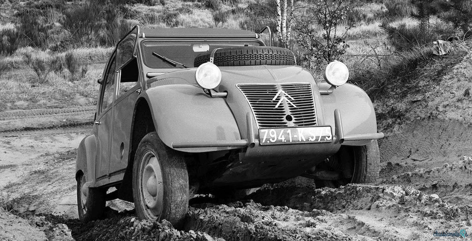 1961' Citroen 2CV photo #1