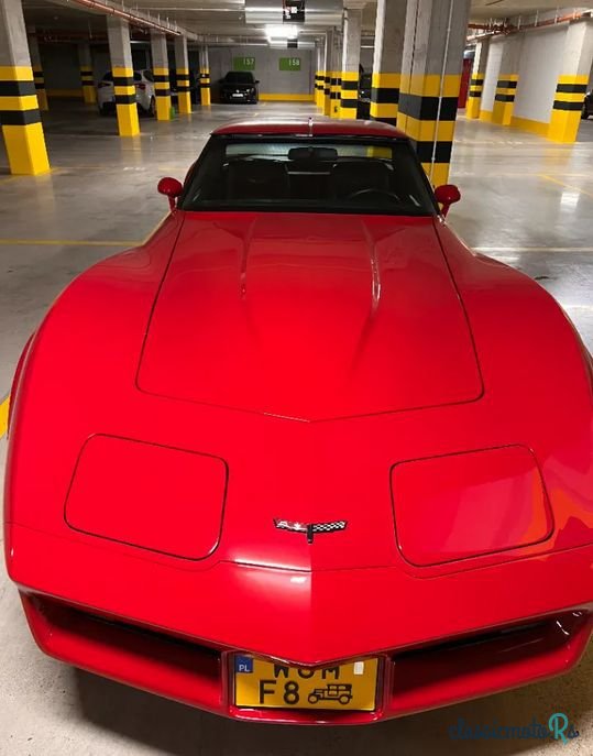 1980' Chevrolet Corvette photo #1