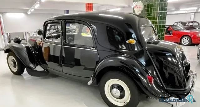 1954' Citroen 11 photo #2