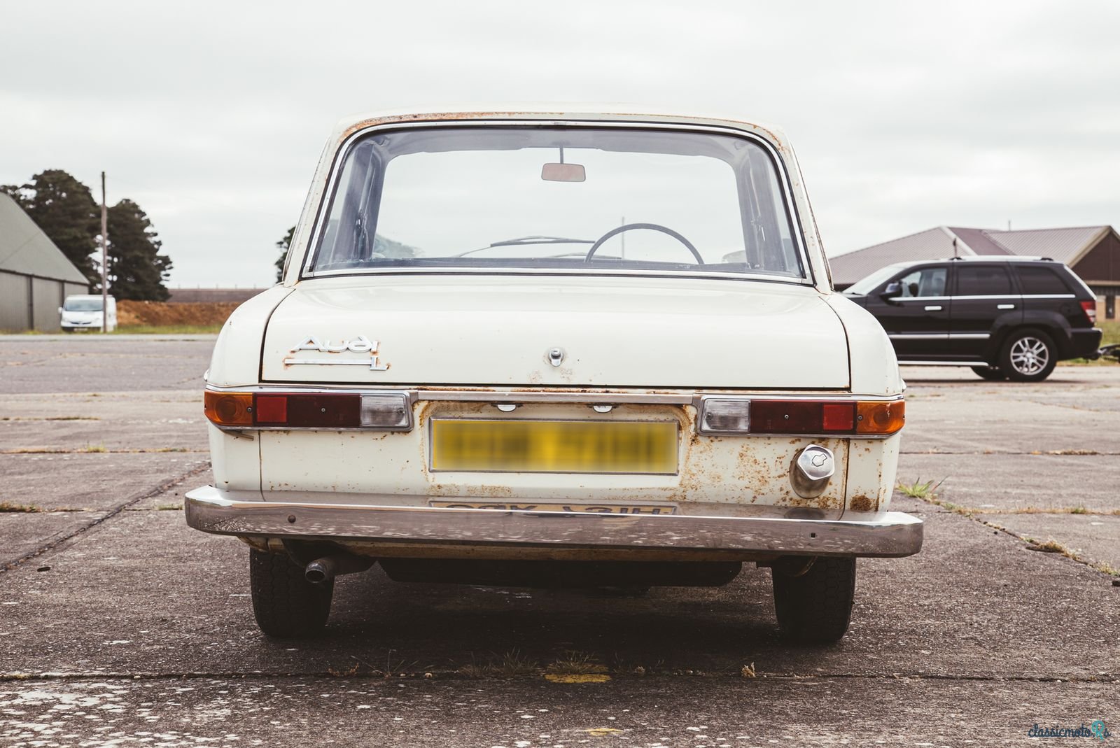 1969' Audi 70L photo #4