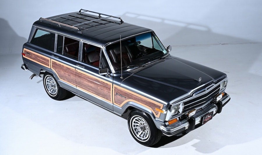 Woodie Alert! 1991 Jeep Grand Wagoneer Final Edition Is Up for Grabs With Sensible Price