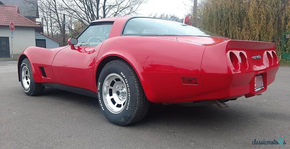 1980' Chevrolet Corvette photo #3